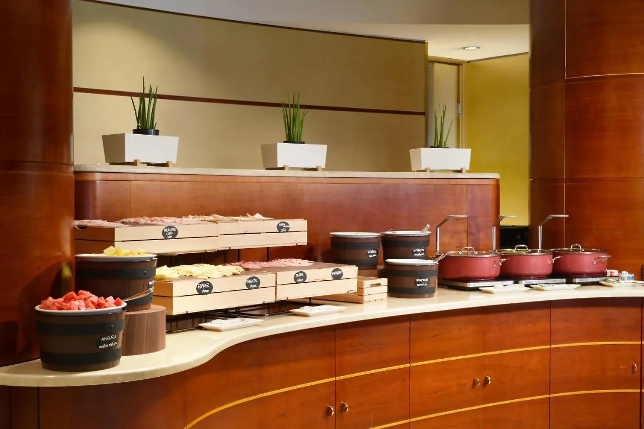 Una Hotels Cusani Milano 4*, Mediolan
