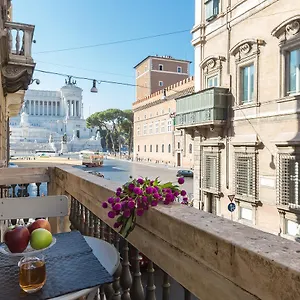 Tatil Evi Amazing Piazza Venezia Roma