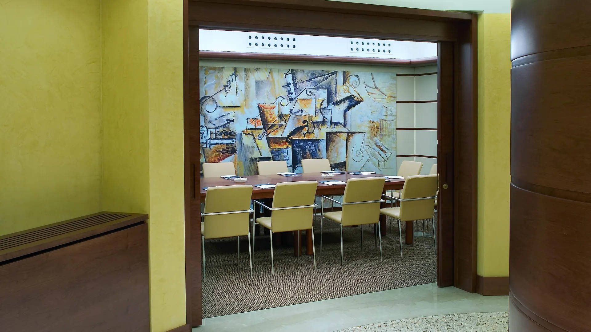 Una Hotels Cusani Milano איטליה
